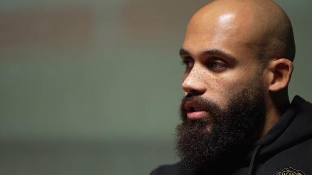 壹号娱乐-姆伯莫：梅努的进步空间还很大；我还没给队友们弹过钢琴