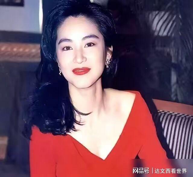 壹号娱乐网页版-林青霞亲口爆料：当年我全裸给他看，他却吓得扭头就跑！